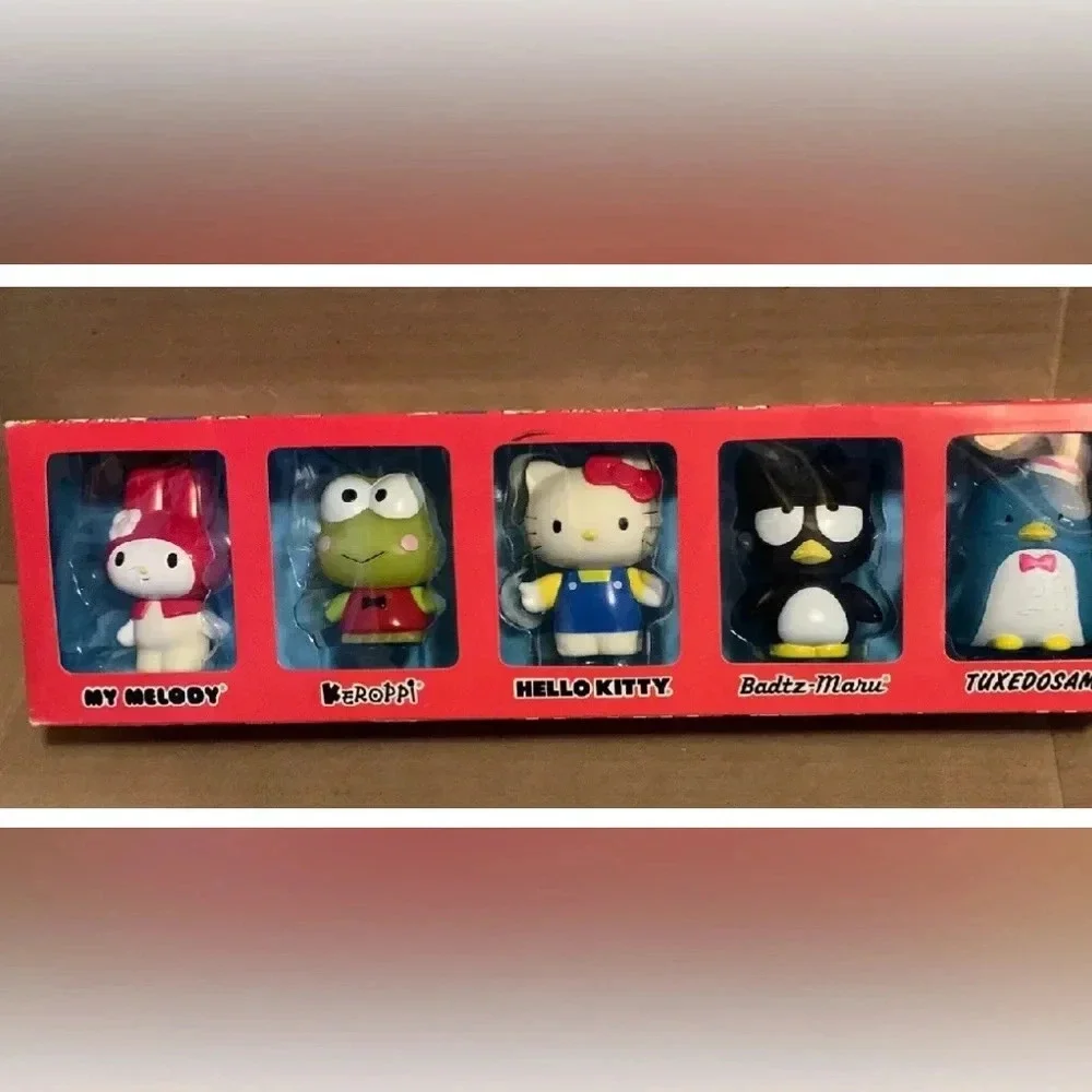 Hello Kitty Sanrio 50th Anniversary Small Gift - Picture 1 of 8